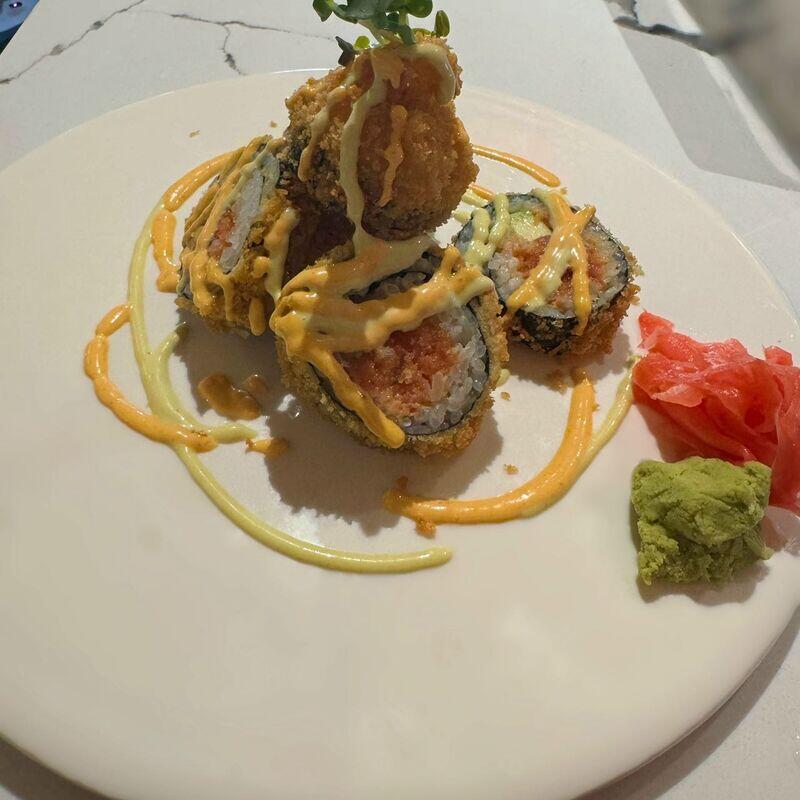 Crispy Spicy Salmon Roll
