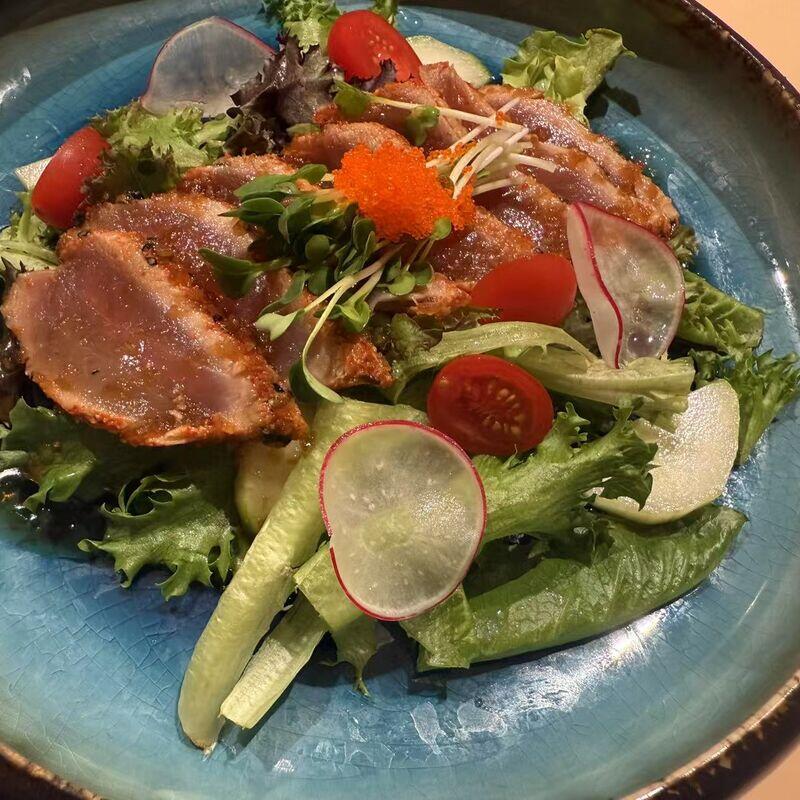 Seared Cajun Tuna Sashimi Salad